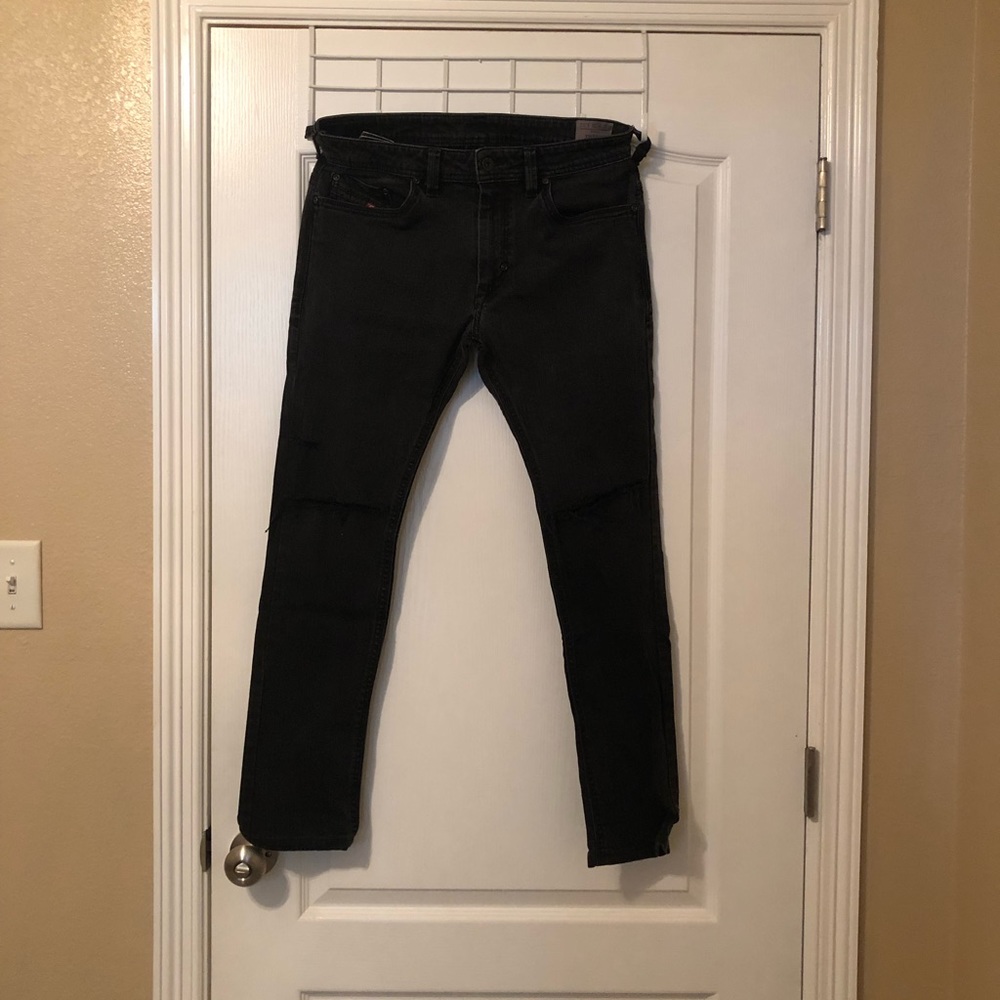 DIESEL THANAZ SKINNY FIT JEANS